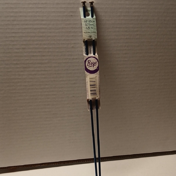 Boye Other - Boye Blue Knitting Needles NWT